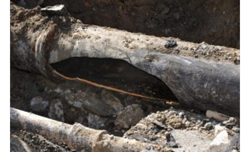 Csőtörés vagy hálózati karbantartás esetén elvégzendő teendők víztisztító berendezések esetében.